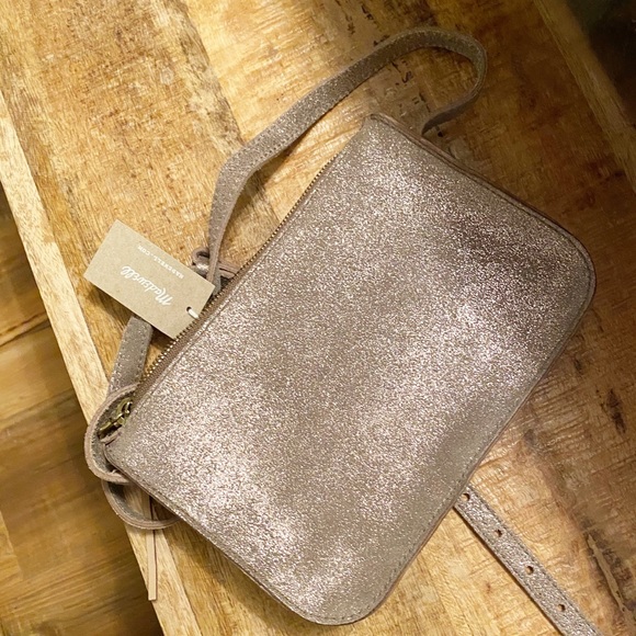 NWT Madewell simple suede metallic crossbody bag - Picture 9 of 10